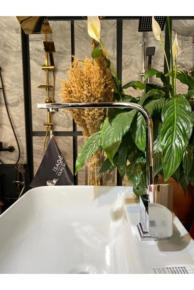 Mutfak Bataryası Silver Gümüş Evye Muslugu Grape Kare Tasarım Mutfak Musluğu ürün görseli