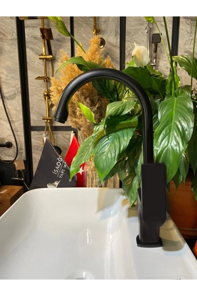 Siyah Mutfak Bataryası Velar Tasarım Evye Musluğu Mat Siyah Mutfak Bataryası ürün görseli