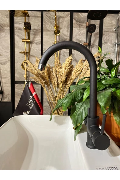 3 Yollu Arıtma Bataryası Siyah Arıtmalı Mutfak Bataryası Mat Siyah Evye Musluğu Arıtmalı Batarya ürün görseli