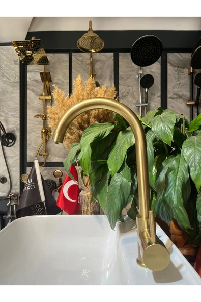 Mat Gold Arıtmalı Mutfak Bataryası Modern Tasarım Arıtmalı Mat Altın Armatür
