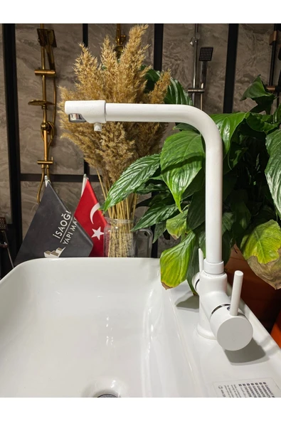 Beyaz Arıtmalı Mutfak Bataryası Beyaz Evye Musluğu Arıtıcılı 3 Yollu Batarya Mat Beyaz ürün görseli