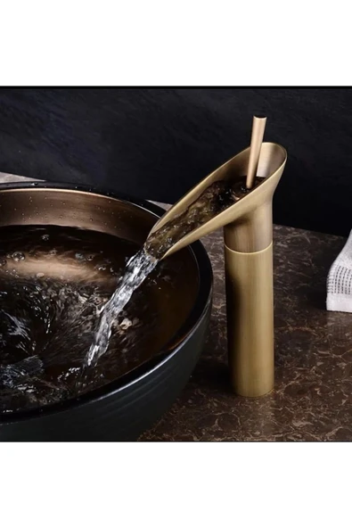 Çanak Lavabo Bataryası Antik Gold Renk Şelale Musluk Doğal Akışlı Çanak Lavabo Armatür - 2