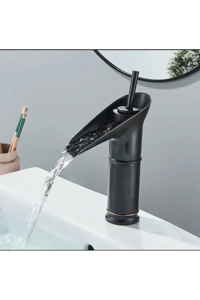 Siyah Lavabo Bataryası Şelale Akışlı Musluk Banyo Bataryası ürün görseli