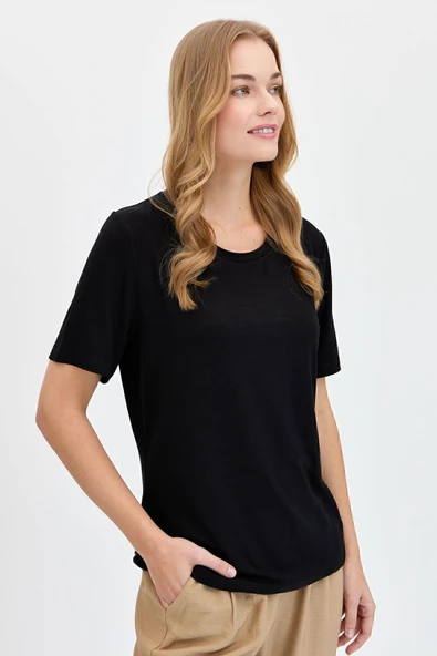 DESEN TRİKO Oversize Minimalist Yuvarlak Yaka Kadın T-Shirt - Kısa Kol - 11