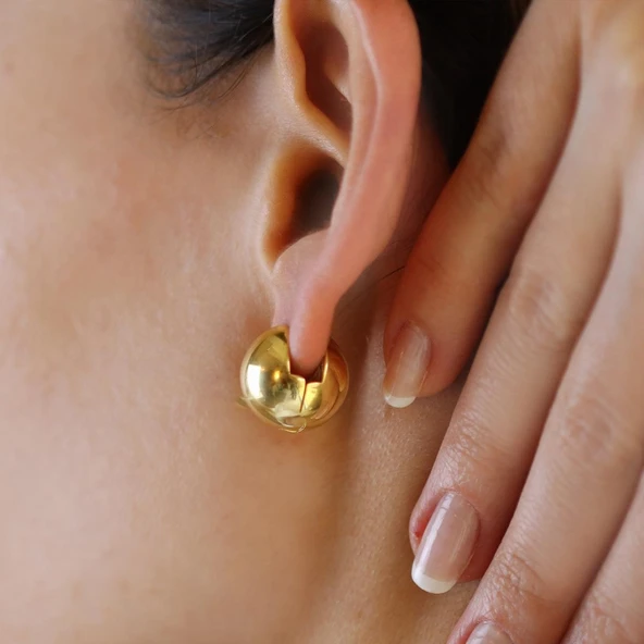 Top Bombeli Gümüş Küpe - Resim 3