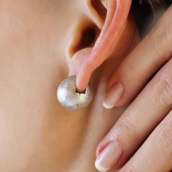 Top Mat Bombeli Gümüş Küpe - Resim 5