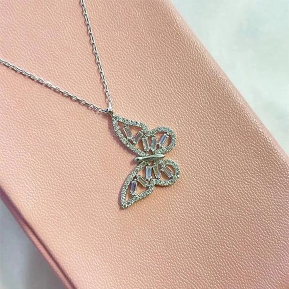 Kelebek Zirkon Taşlı Gümüş Kolye ürün görseli 1