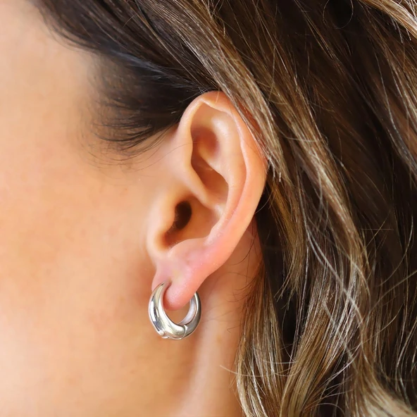 Halka Bombeli Gümüş Küpe - Resim 6