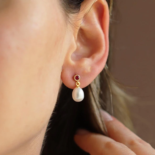 İncili Taşlı Gümüş Küpe ürün görseli 1