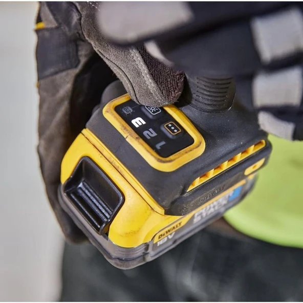 Dewalt XR PREMIUM Kömürsüz Akülü Darbeli Vidalama Seti 282Nm DCF860N-XJ 2x4 Amper - 5