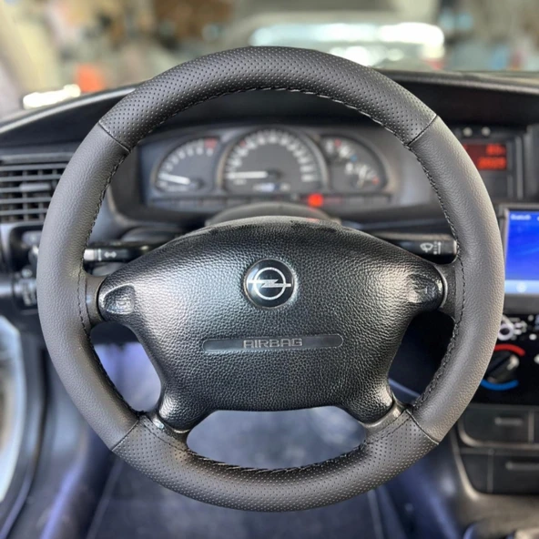 DİKİŞLİ DİRERKSİYON KILIFI NOTALI DERİ SİYAH DERİ SİYAH DİKİŞLİ OPEL VECTRA İÇİN ürün görseli