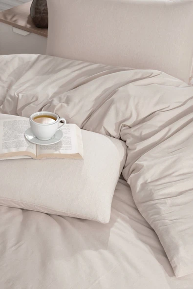 Çift Kişilik Nevresim Takımı Lastikli Çarşaf ve 2 adet Yastık kılıflı takım - 2