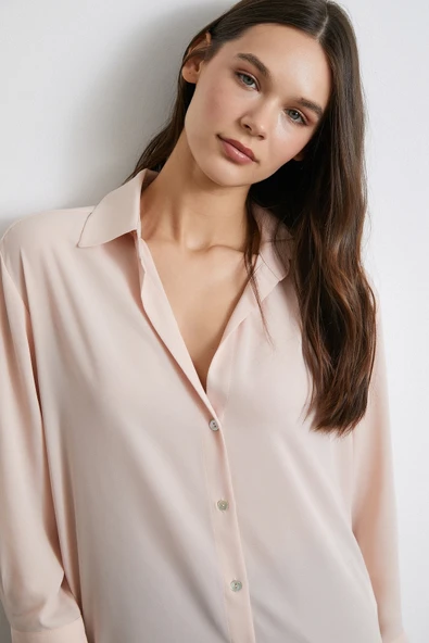 V Yaka Şifon Gömlek Pudra ürün görseli