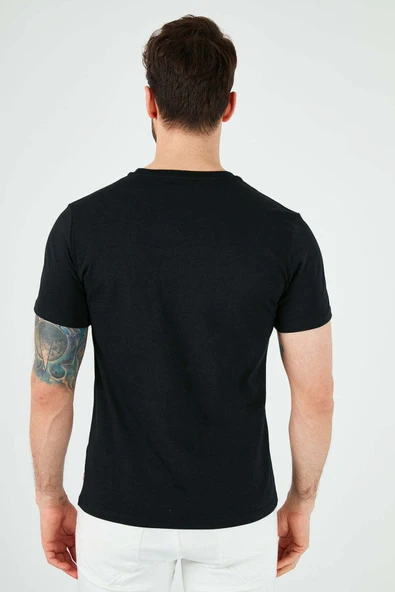 Levi's Erkek Kısa Kol Yuvarlak Yaka Regular Fit Minimalist T-Shirt - Resim 3