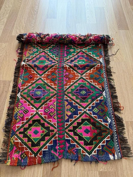 66x121 cm Küçük Boy Canlı Renkli Kilim, Geometrik ve Akrep Motifli, El Dokuma Vintage Kilim, Harika Ev Dekoru - 2