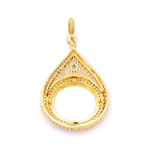 Yarım Altın Çerçeveli Kolye Ucu Altın Kaplama İşlemeli TGR-713 - Resim 5