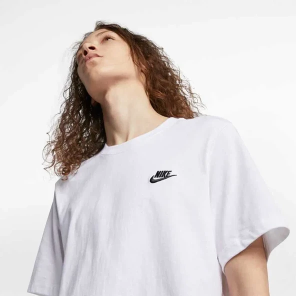 Nike Men Fit Beyaz Tişört Sportswear Club T-Shirt - 3