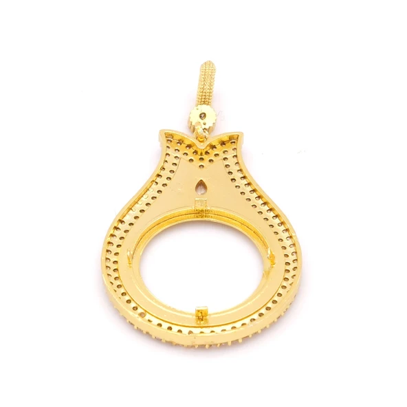 Yarım Altın Çerçeveli Kolye Ucu Altın Kaplama İşlemeli TGR-710 - Resim 5
