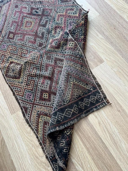 70x144 cm Küçük Boy El Dokuma Türk Kilimi, Akrep Motifli Vintage Kilim, Bohem Tarzı Benzersiz Ev Dekoru - 6