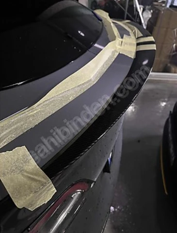 Tesla model Y bagaj spoiler performance tipi karbon karbonfiber - 2
