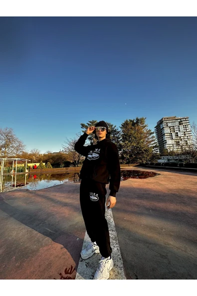 Corteiz Yıldız Baskılı Unisex Hoodie Siyah Takım Sokak Giyim Tarzı - Resim 2