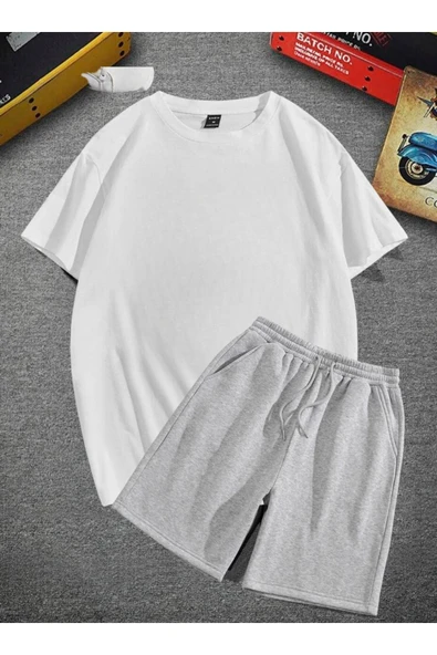Beyaz T-shirt & Gri Şort Takım