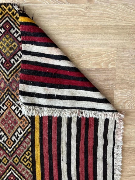 122x125 cm Çizgili Türk Kilim, Ender Bulunan Akrep Motifli El Dokuma Kilim, Yumuşak ve Şık Zemin Halısı - 6