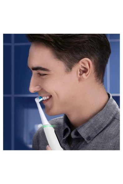Oral-B iO 6 Şarjlı Diş Fırçası Beyaz - 6