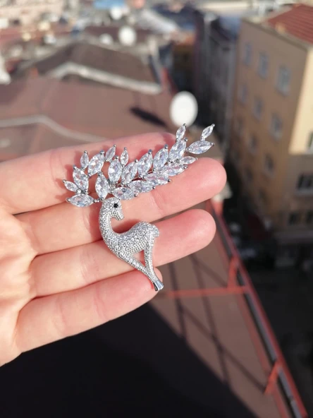 SilverPoint Geyik Figürlü Zirkon Taşlı Broş - 2