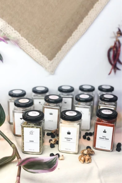 Sezka Life 12 Adet Metal Kapaklı Kavanoz Baharatlık Ve 40 40 Adet Baharat Etiket Seti -160ml