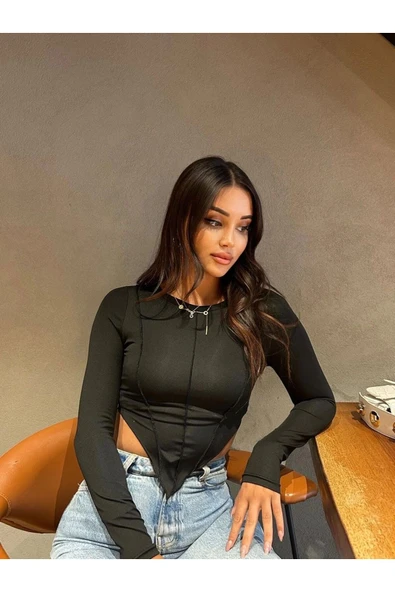 Dikiş Detaylı Asimetrik Crop Top Mevsimlik Kumaş - 5