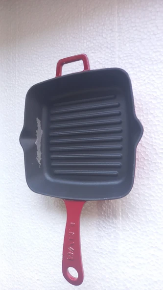 Lava Yekpare 20x20 CM Saplı Döküm Kırmızı Kare Izgara Tava (TEŞHİR)