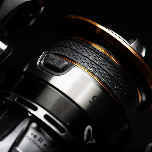 Savage Gear SG8 4000 FD 10+1BB Spin Olta Makinesi - 2