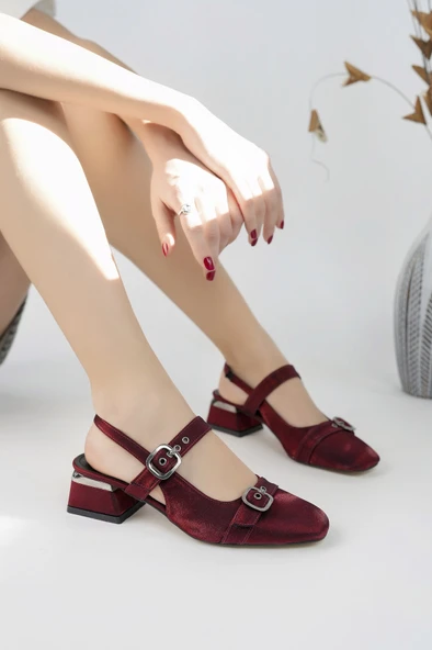 Muggo GİGİ Arkası Açık Küt Burun Çift Kemerli Kadın Günlük Klasik Kısa Topuklu Ayakkabı