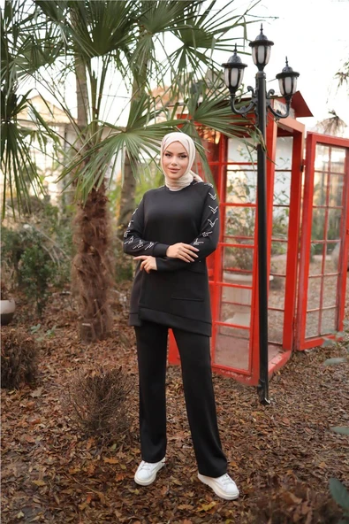 Taş Detaylı Tek Cepli O Yaka İkili Tesettür Eşofman Takımı - (38-46) - 71233 - Siyah