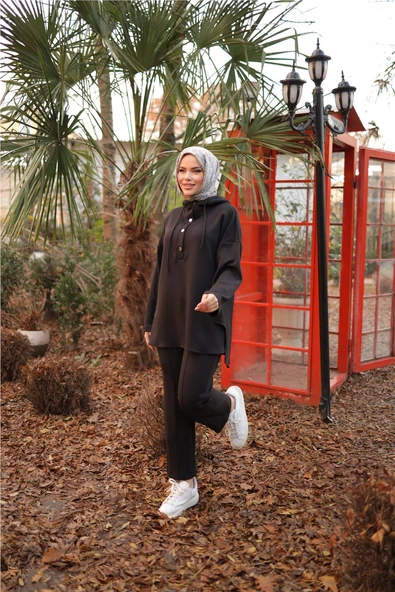 Kapşonlu Yarım Çıtçıtlı Kısa İkili Tesettür Eşofman Takımı - (38-46) - 71234 - Siyah ürün görseli