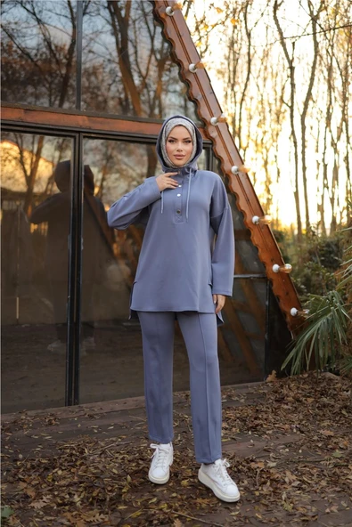 Kapşonlu Yarım Çıtçıtlı Kısa İkili Tesettür Eşofman Takımı - 71234.006 - İndigo ürün görseli