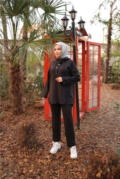 Kapşonlu Yarım Çıtçıtlı Kısa İkili Tesettür Eşofman Takımı - (38-46) - 71234 - Siyah - Resim 2