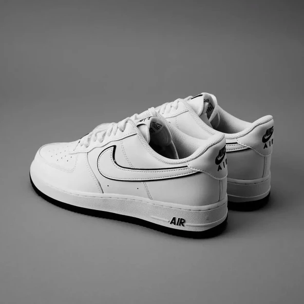 Nike Air Force 1 07 Low White Black Outline Swoosh ürün görseli