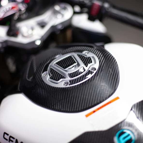 CF 450 SR 2024 ile Uyumlu Kaydırmaz 6D Karbon 15 Parça Tank Pad Seti GC16 - 5
