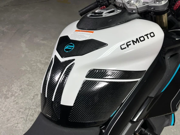 CF 450 SR 2024 ile Uyumlu Kaydırmaz 6D Karbon 15 Parça Tank Pad Seti GC16 - 8