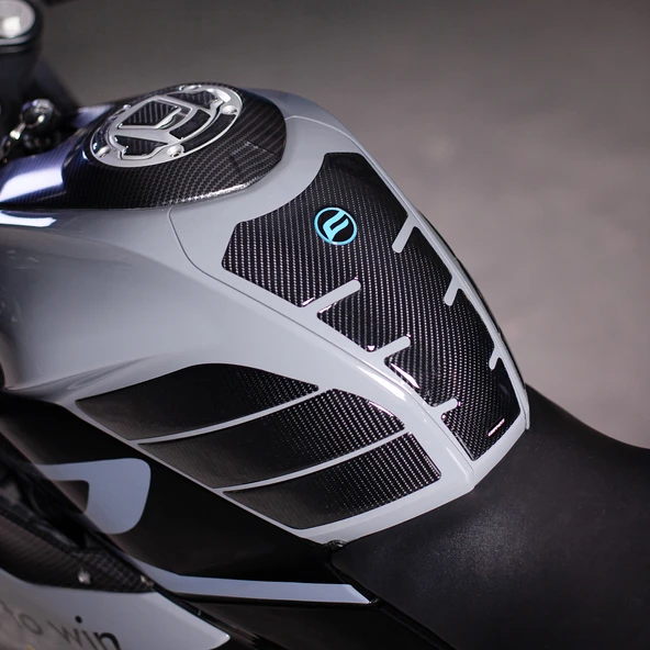 CF 250 SR 2023 ile Uyumlu Kaydırmaz 14 Parça 6D Karbon Tank Pad Seti GC15 - 9