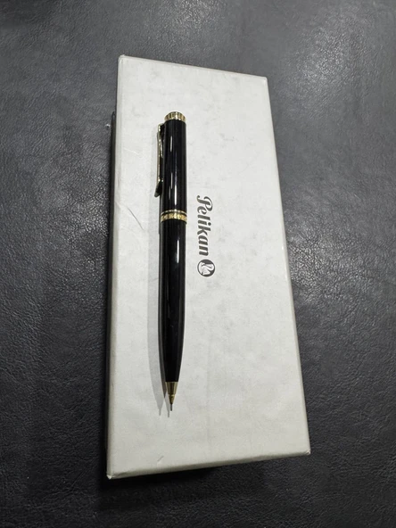 Pelikan Souveran D400 Versatil Kalem Siyah - 3
