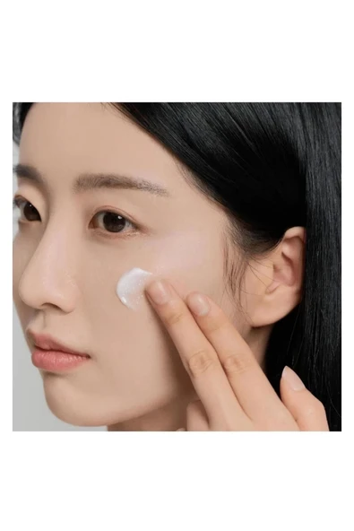 Madagascar Centella Tone Brightening Capsule Cream 75ml - 2