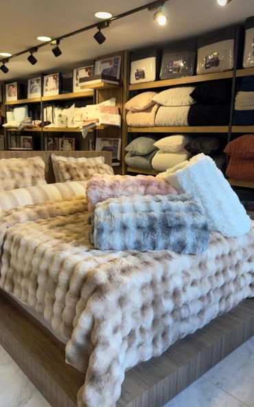 BUBBLE SOFT TAVŞAN TÜYÜ ÇİFT KİŞİLİK YATAK ÖRTÜSÜ KREM - Resim 2