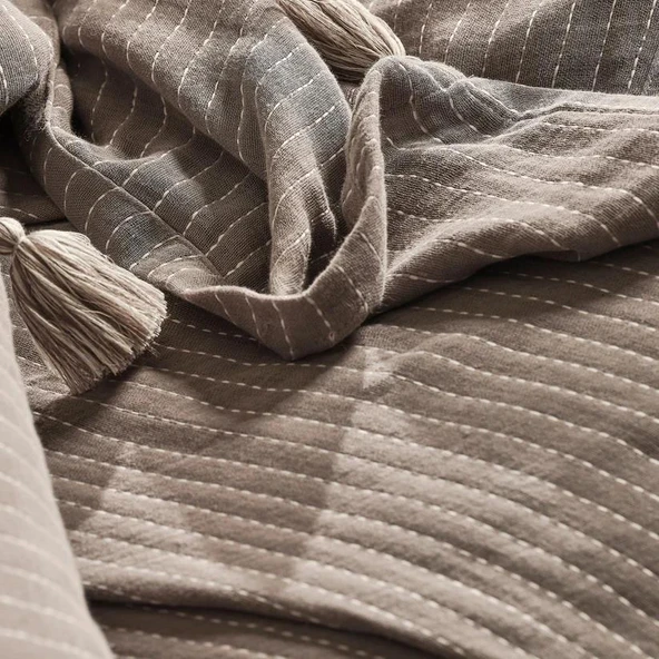 JAKARLI MÜSLİN YATAK ÖRTÜSÜ ÇİFT KİŞİLİK COSTA VİZON - Resim 2