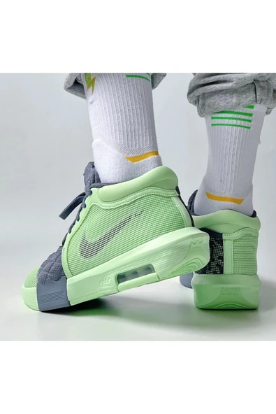 Nike FB2239-300 Lebron Witness VIII Erkek Basketbol Ayakkabısı - 4