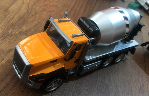 Oyuncak İnşaat Kamyonları Kazıcı Mikser Kasalı Taşıyıcı 3 lü Metal Set - 11