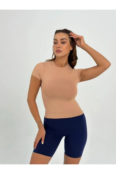Fitted/vücuda Oturan Crop T-shirt - 11