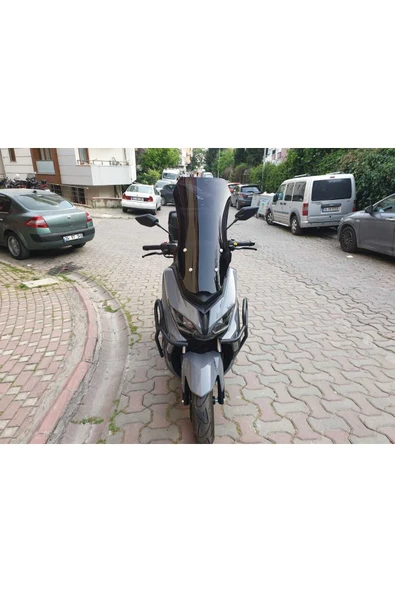 MOTOCAM Küba Novax 200 Siperlik Ön Cam 2023 2024 Model 57cm Siyah Renkli 4mm